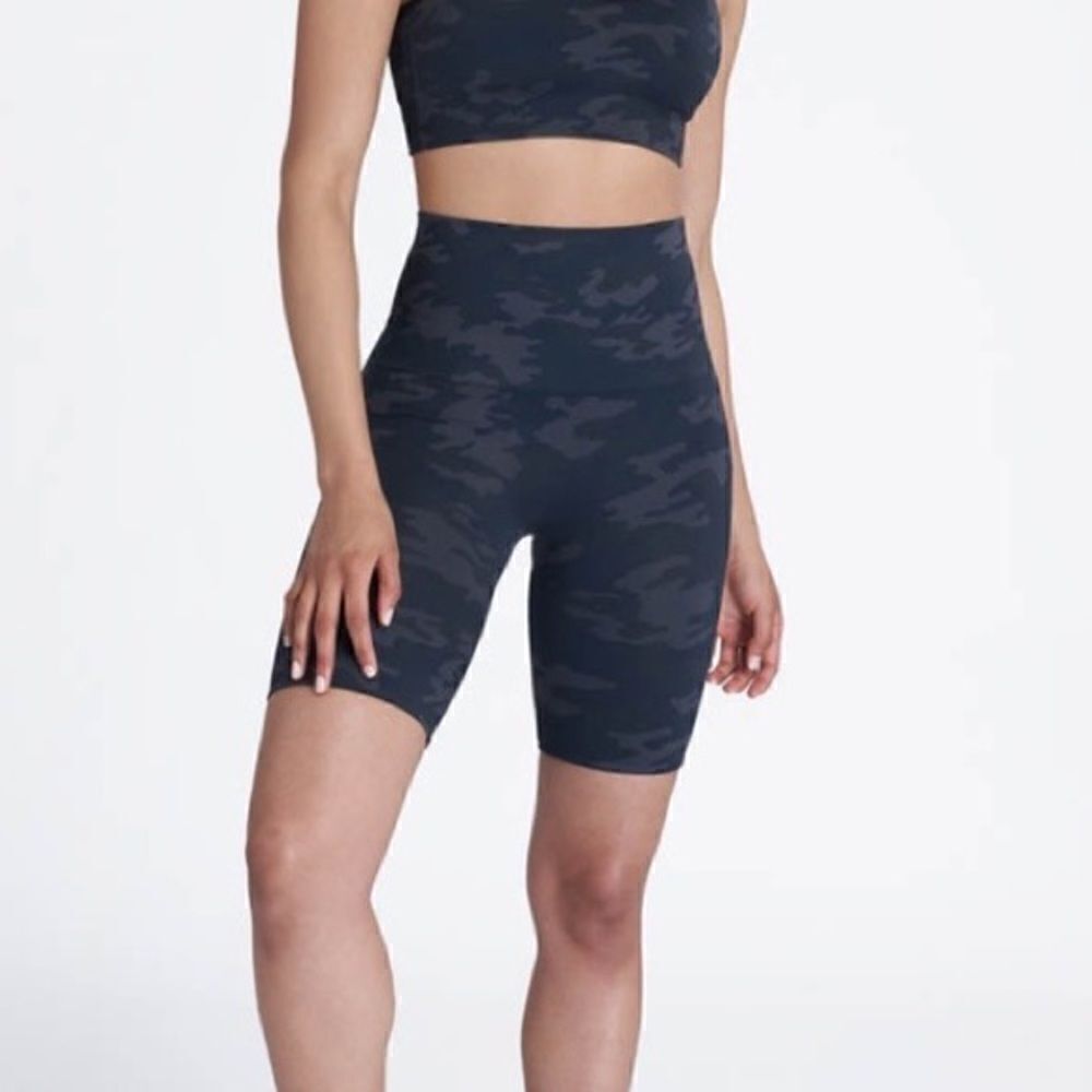 SPANX Black Camo Bike Short XS